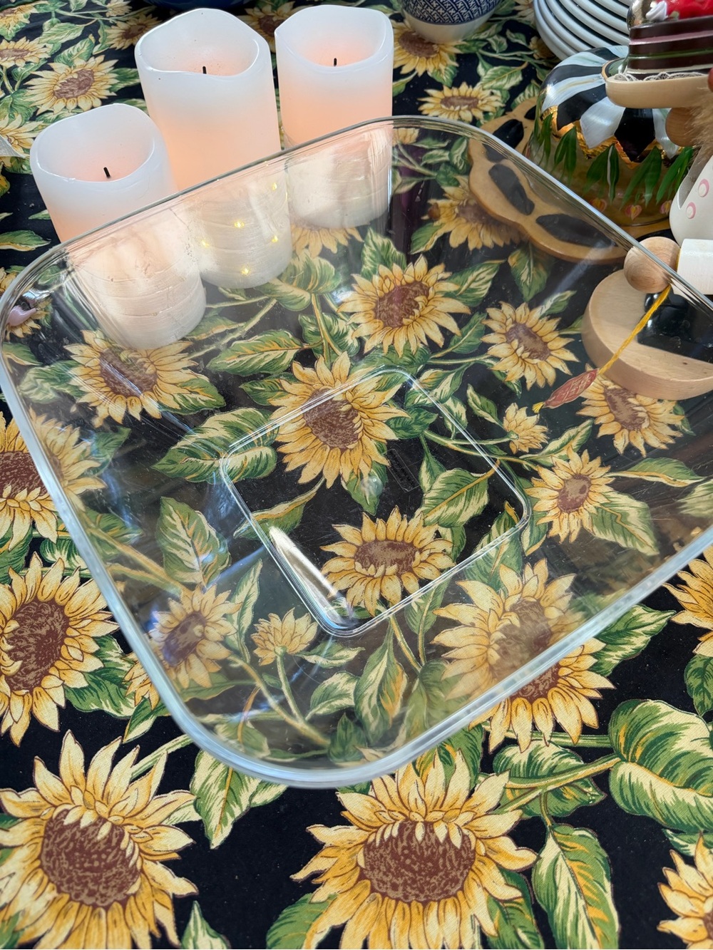 Clear Acrylic salad set 11” Square 4 6”serving with fork and spoon